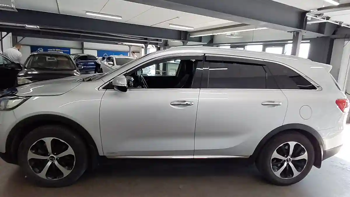 Kia Sorento 2015 года за 8 890 000 тг. в Астана