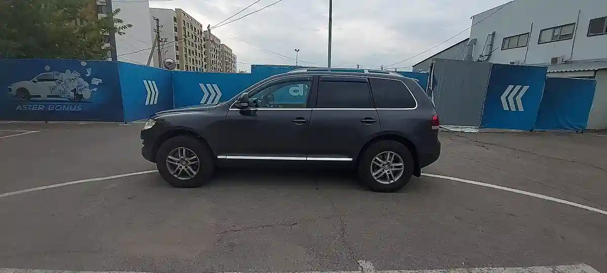 Volkswagen Touareg 2007 года за 5 190 000 тг. в Алматы