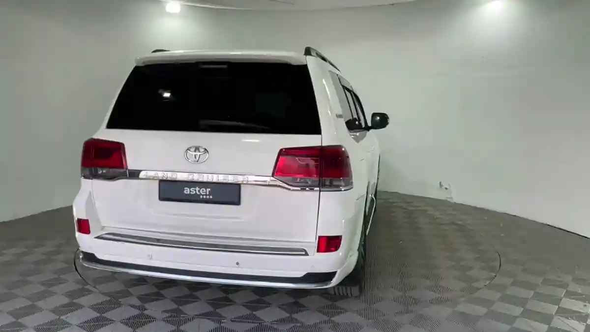 Toyota Land Cruiser 2008 года за 15 900 000 тг. в Павлодар