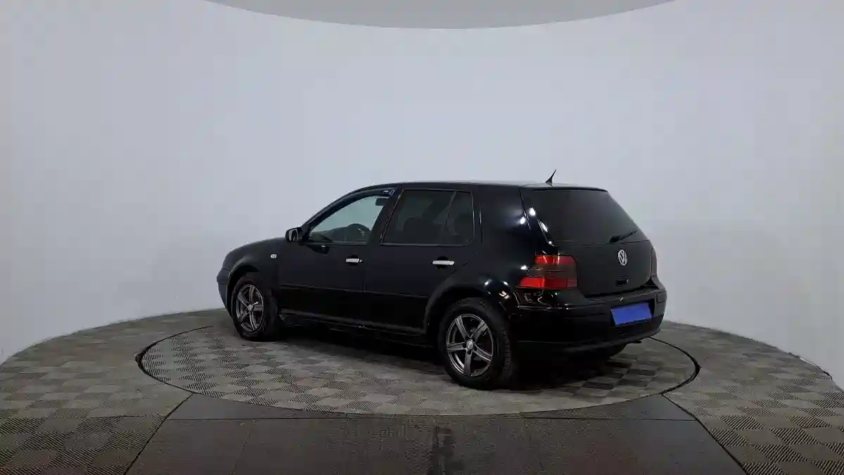 Volkswagen Golf 2002 года за 1 890 000 тг. в Астана