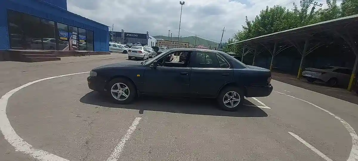 Toyota Camry 1993 года за 990 000 тг. в Алматы