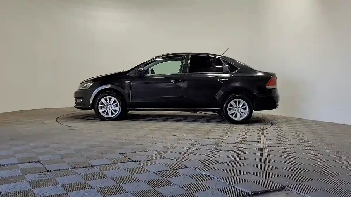 Volkswagen Polo 2015 года за 3 490 000 тг. в Алматы