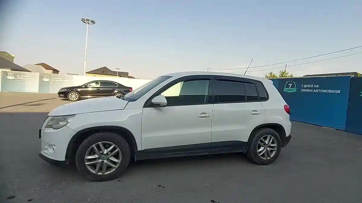 Volkswagen Tiguan 2011 года за 3 290 000 тг. в Шымкент