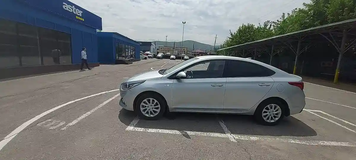 Hyundai Accent 2017 года за 6 190 000 тг. в Алматы