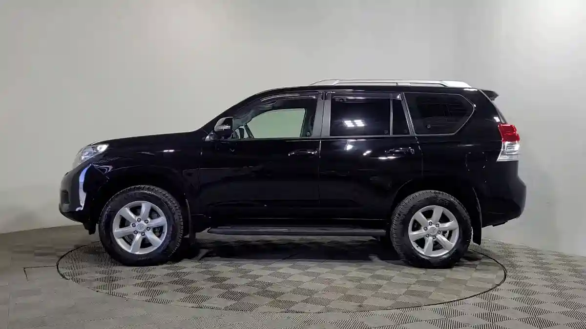 Toyota Land Cruiser Prado 2013 года за 13 990 000 тг. в Алматы