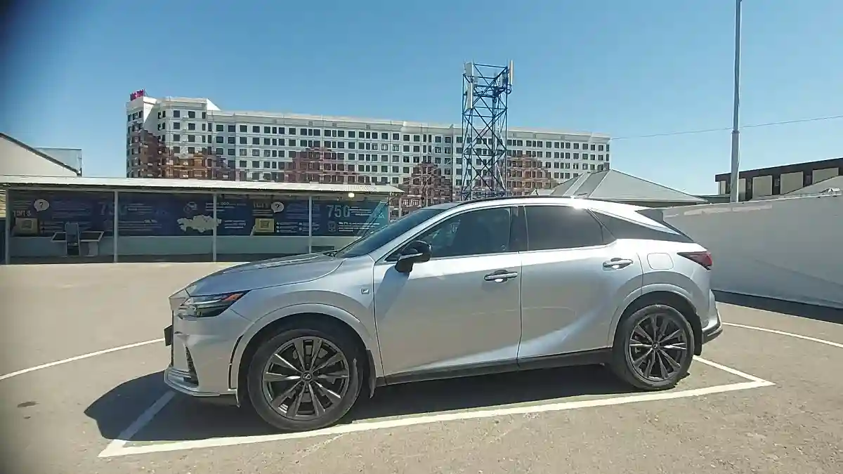 Lexus RX 2023 года за 32 650 000 тг. в Шымкент