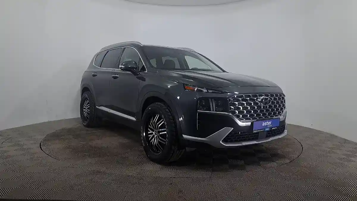 Hyundai Santa Fe 2021 года за 11 700 000 тг. в Астана
