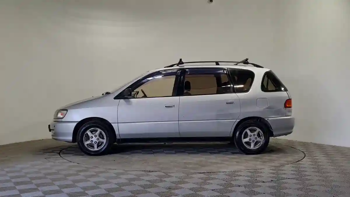 Toyota Ipsum 1996 года за 1 850 000 тг. в Алматы