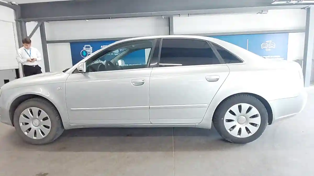 Audi A4 2005 года за 1 800 000 тг. в Астана