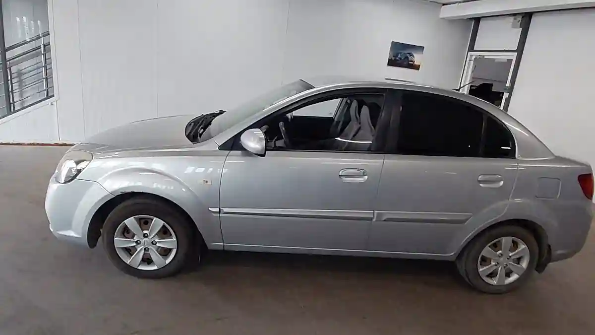 Kia Rio 2010 года за 2 990 000 тг. в Астана