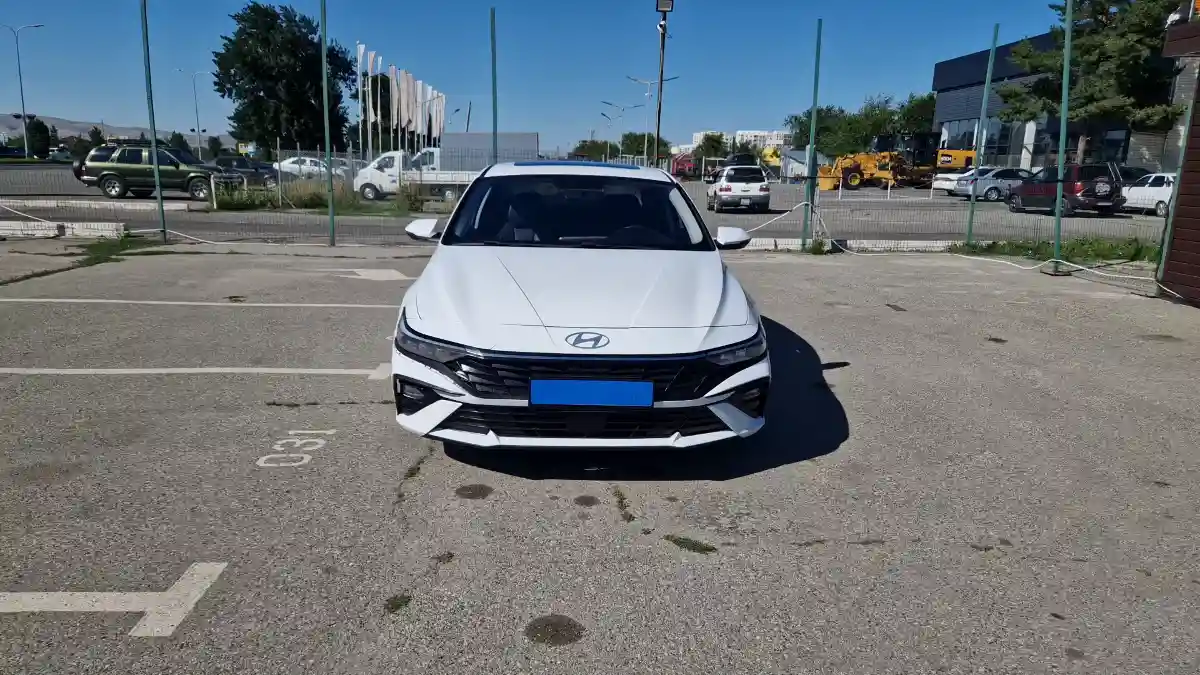 Hyundai Elantra 2023 года за 6 990 000 тг. в Талдыкорган