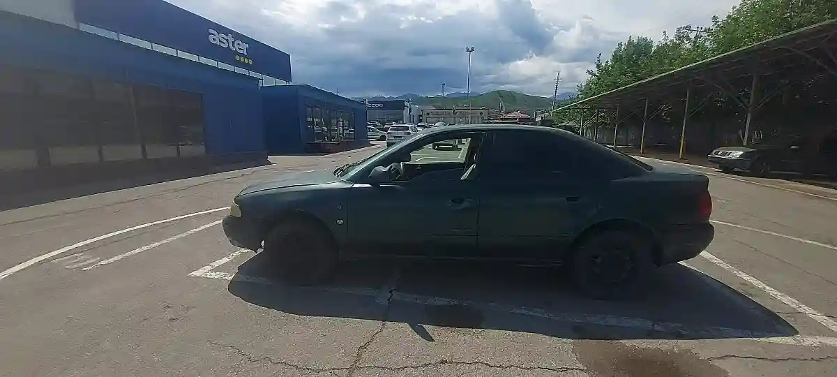 Audi A4 1995 года за 550 000 тг. в Алматы