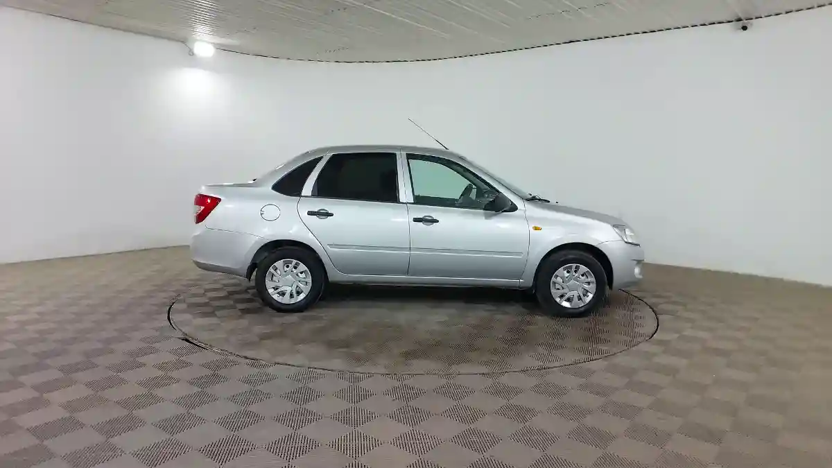 LADA (ВАЗ) Granta 2015 года за 2 700 000 тг. в Шымкент