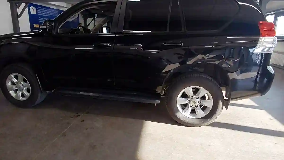 Toyota Land Cruiser Prado 2009 года за 11 290 000 тг. в Астана
