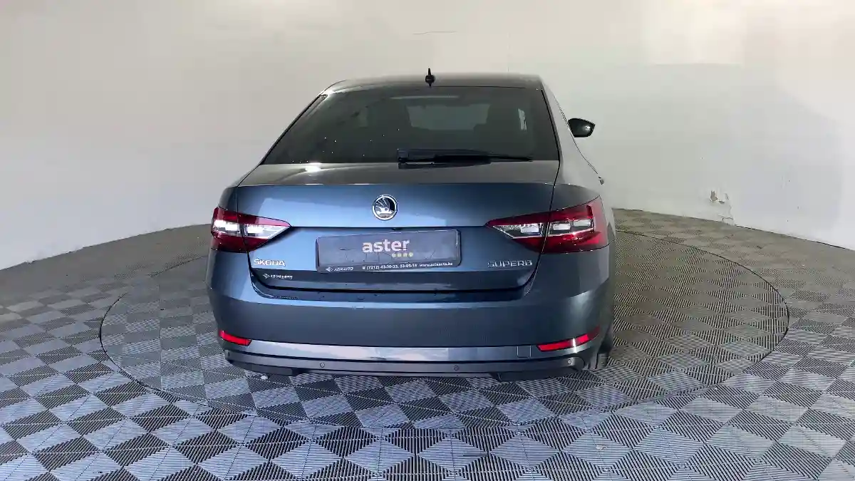 Skoda Superb 2017 года за 11 590 000 тг. в Павлодар
