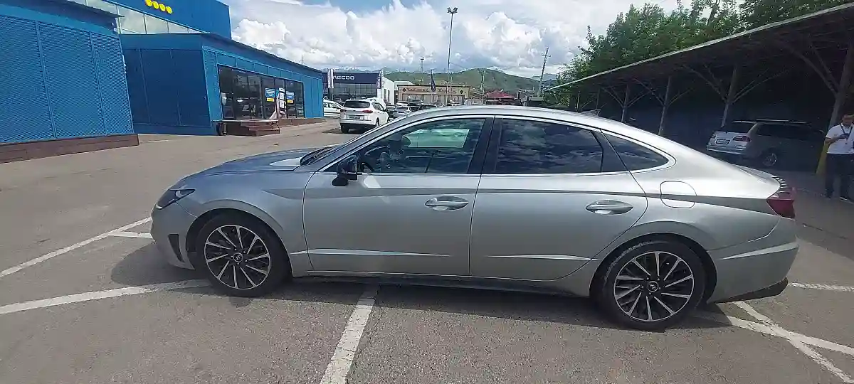 Hyundai Sonata 2020 года за 7 690 000 тг. в Алматы
