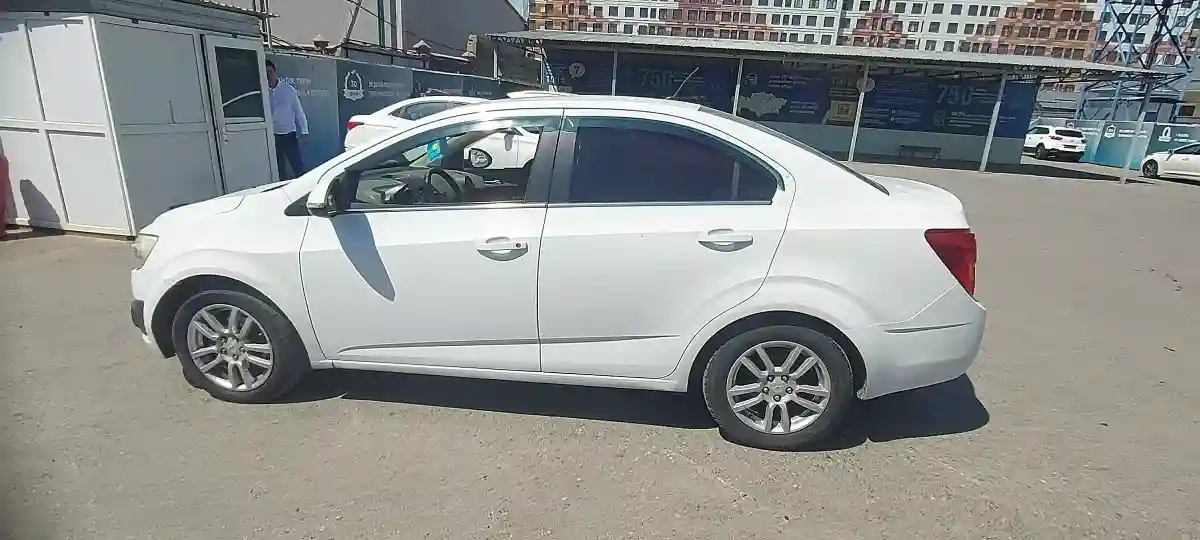 Chevrolet Aveo 2014 года за 2 290 000 тг. в Шымкент