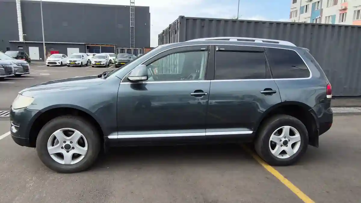 Volkswagen Touareg 2008 года за 4 190 000 тг. в Алматы