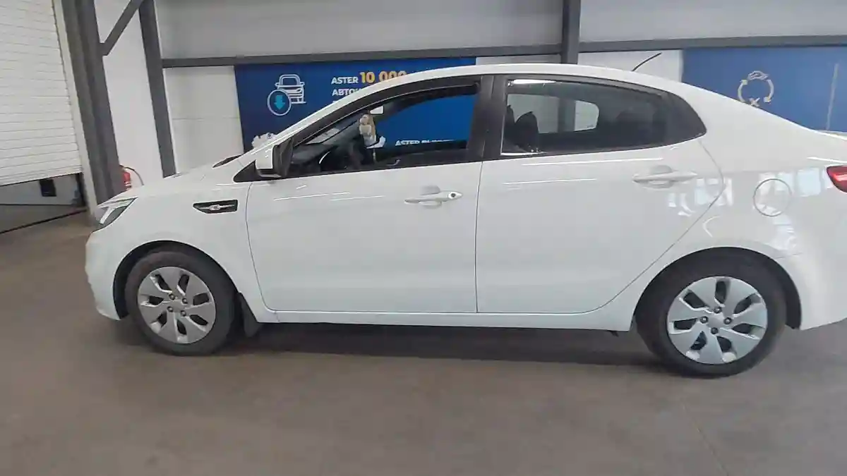 Kia Rio 2015 года за 4 990 000 тг. в Астана