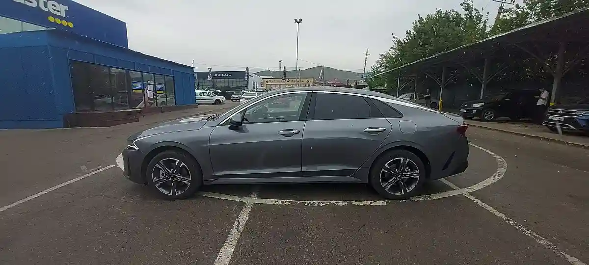 Kia K5 2026 года за 14 370 000 тг. в Алматы