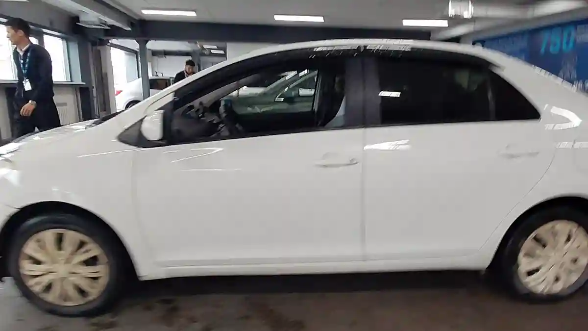 Toyota Yaris 2010 года за 3 690 000 тг. в Астана