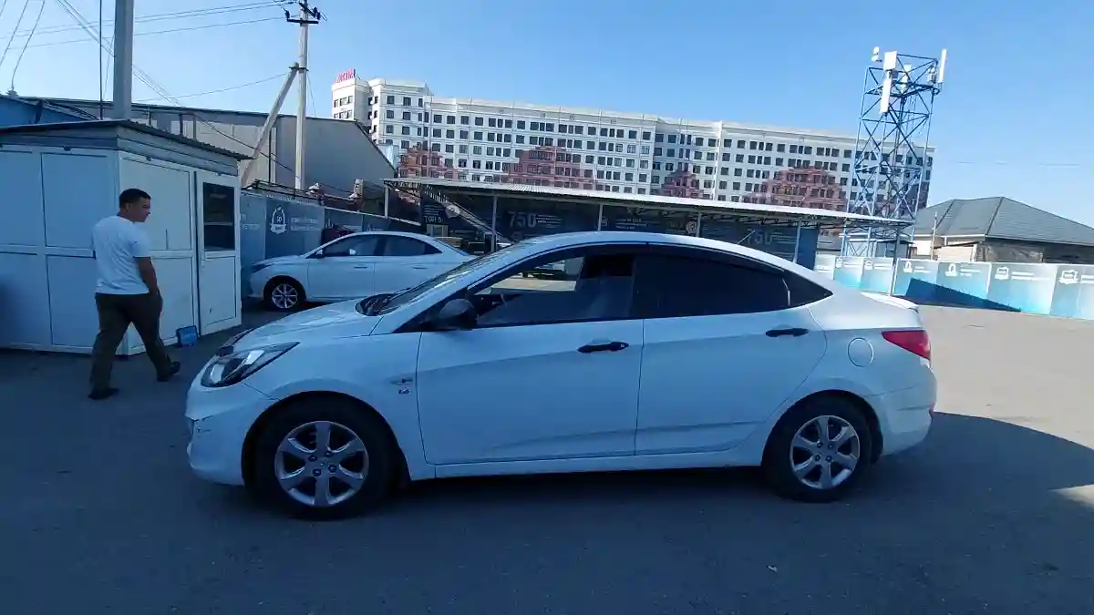 Hyundai Accent 2014 года за 3 290 000 тг. в Шымкент