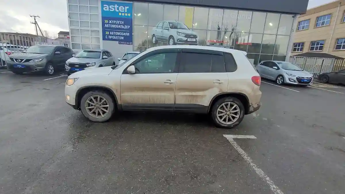 Volkswagen Tiguan 2011 года за 3 290 000 тг. в Астана