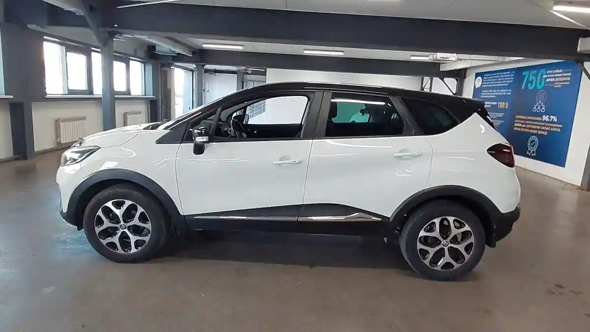 Renault Kaptur 2017 года за 6 710 000 тг. в Астана