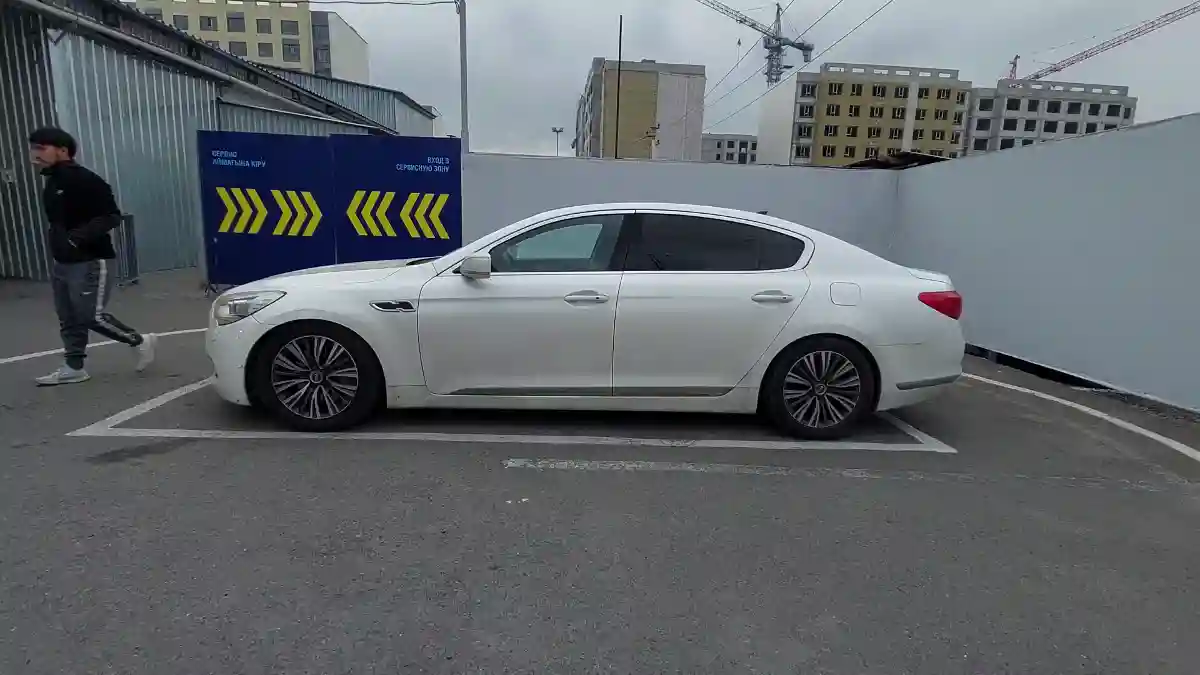 Kia Quoris 2014 года за 8 160 000 тг. в Алматы