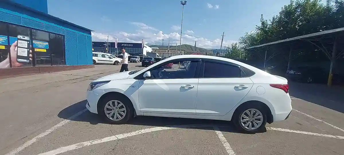 Hyundai Accent 2019 года за 6 990 000 тг. в Алматы