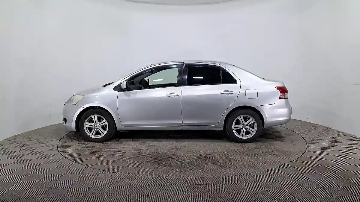 Toyota Yaris 2010 года за 2 890 000 тг. в Астана