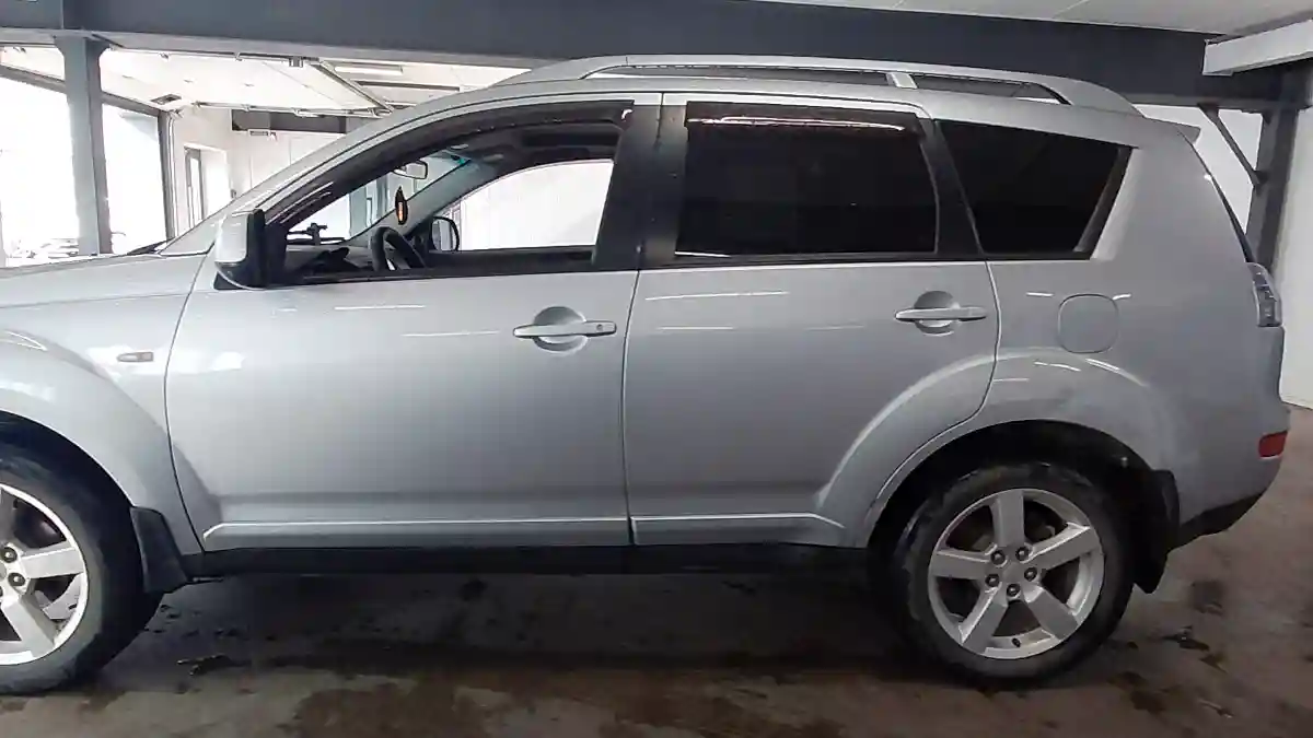 Mitsubishi Outlander 2007 года за 4 690 000 тг. в Астана