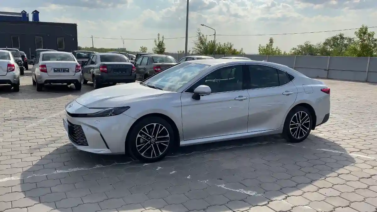 Toyota Camry 2024 года за 21 250 000 тг. в Караганда