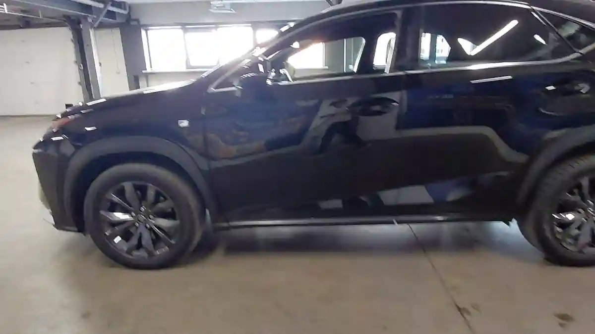 Lexus NX 2017 года за 13 300 000 тг. в Астана