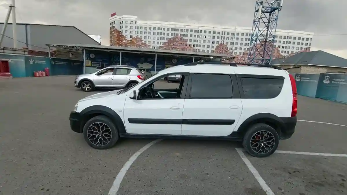 LADA (ВАЗ) Largus Cross 2017 года за 2 990 000 тг. в Шымкент
