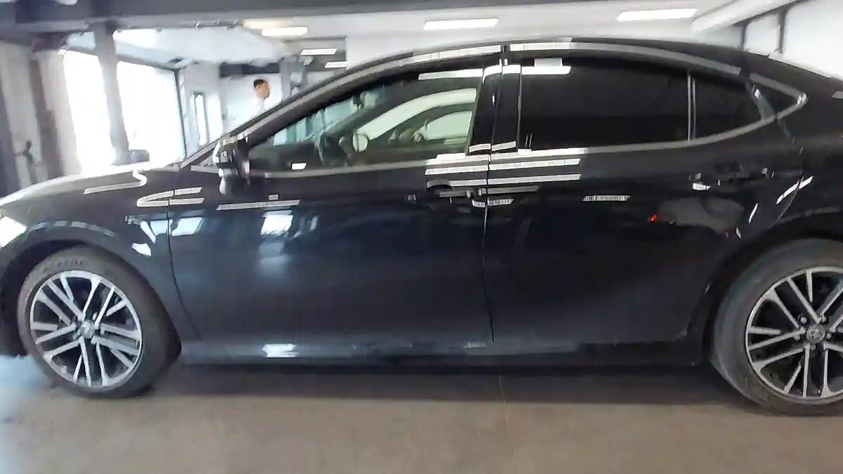 Toyota Camry 2024 года за 24 300 000 тг. в Астана