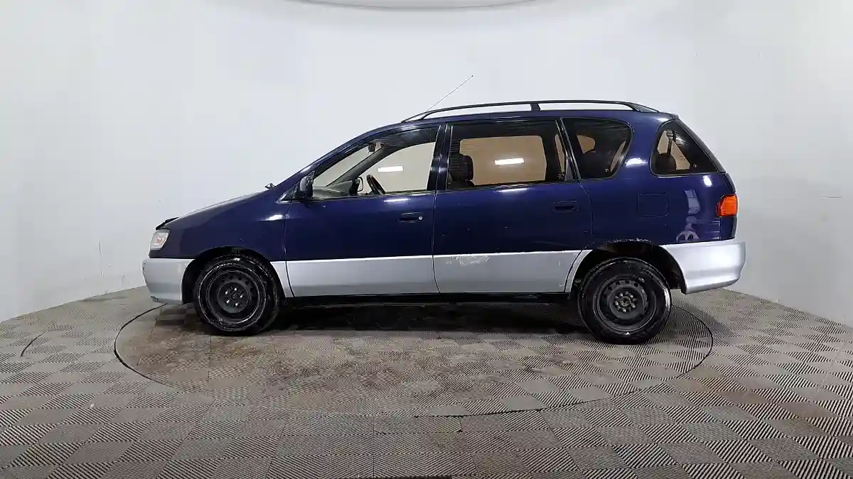 Toyota Ipsum 1996 года за 1 890 000 тг. в Астана