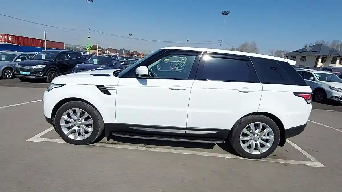 Land Rover Range Rover Sport 2015 года за 16 000 000 тг. в Алматы