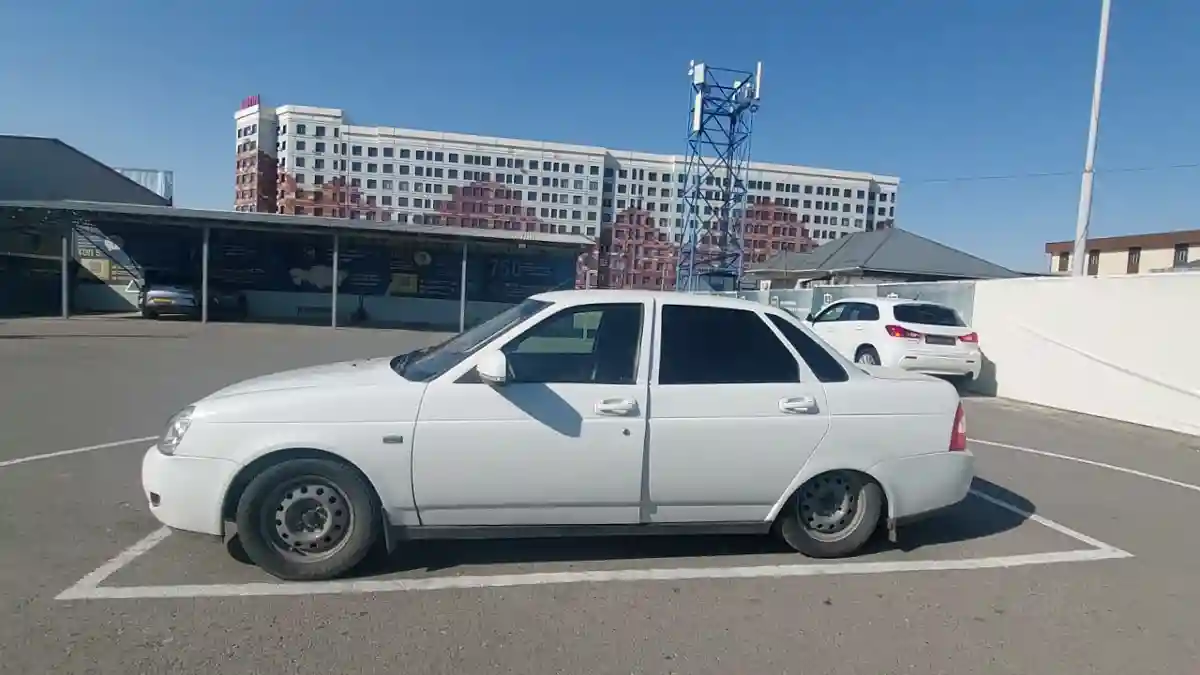 LADA (ВАЗ) Priora 2013 года за 2 200 000 тг. в Шымкент