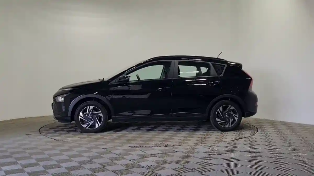 Hyundai Bayon 2024 года за 7 990 000 тг. в Алматы