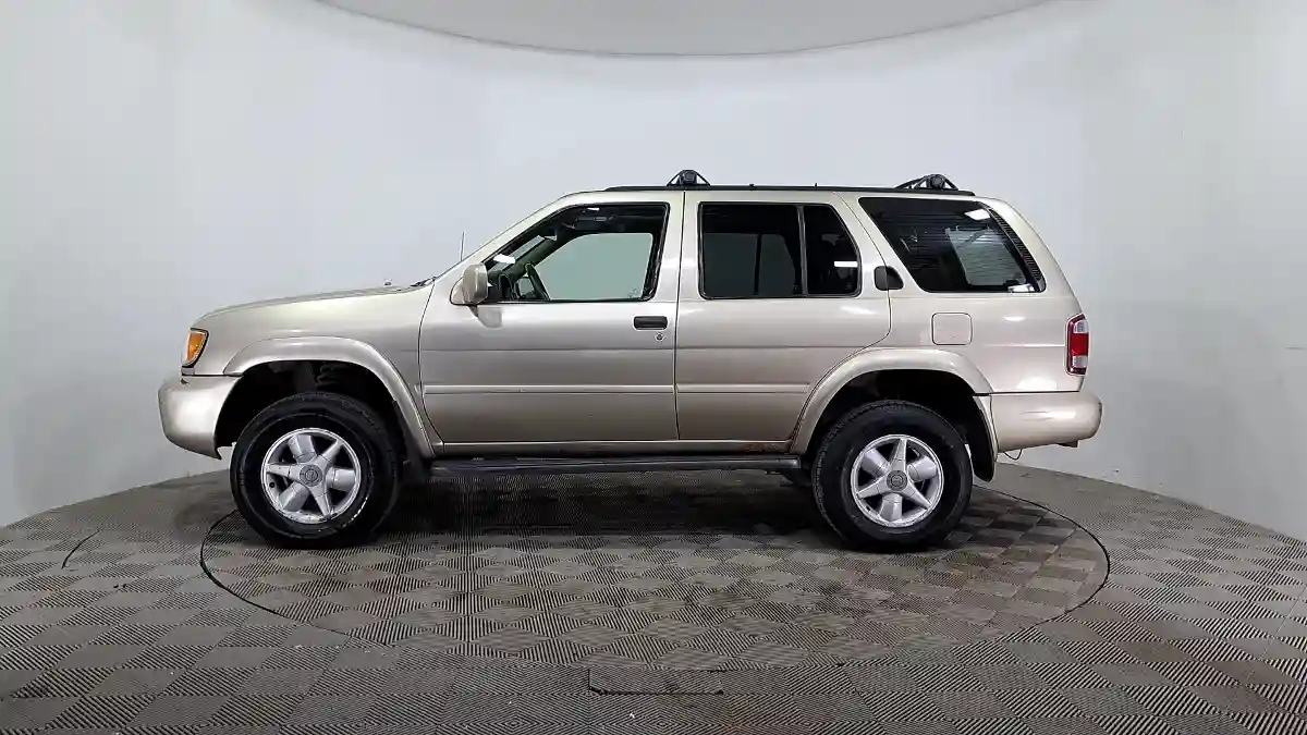 Nissan Pathfinder 2000 года за 2 790 000 тг. в Астана