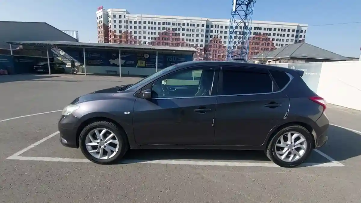 Nissan Tiida 2015 года за 4 890 000 тг. в Шымкент