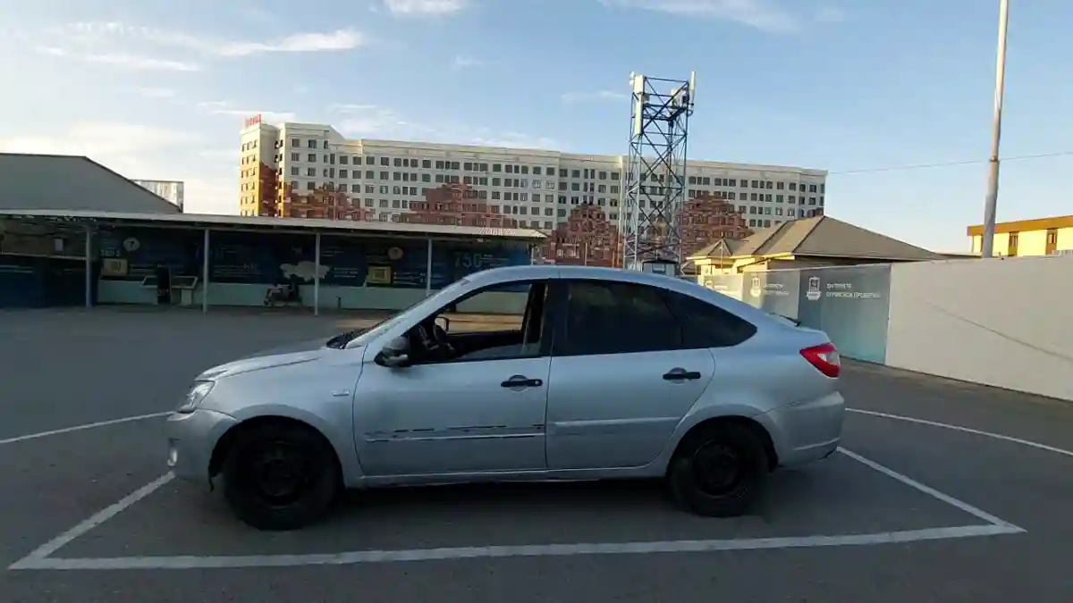 LADA (ВАЗ) Granta 2015 года за 1 990 000 тг. в Шымкент