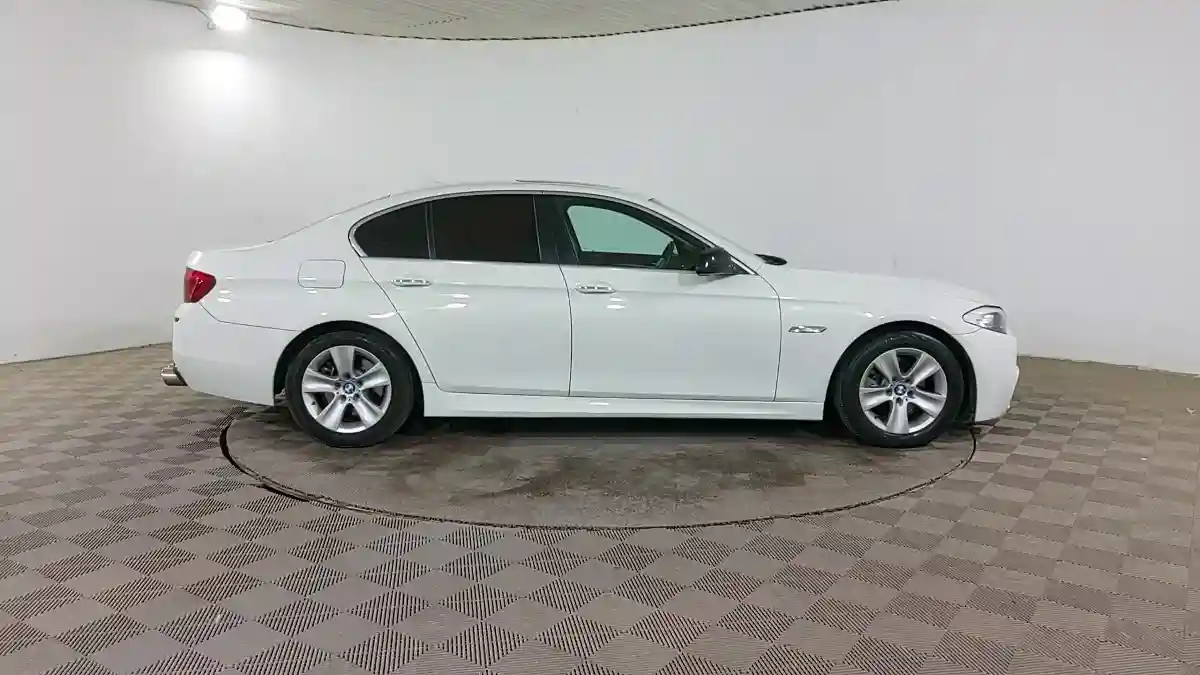 BMW 5 серии 2012 года за 7 850 000 тг. в Шымкент