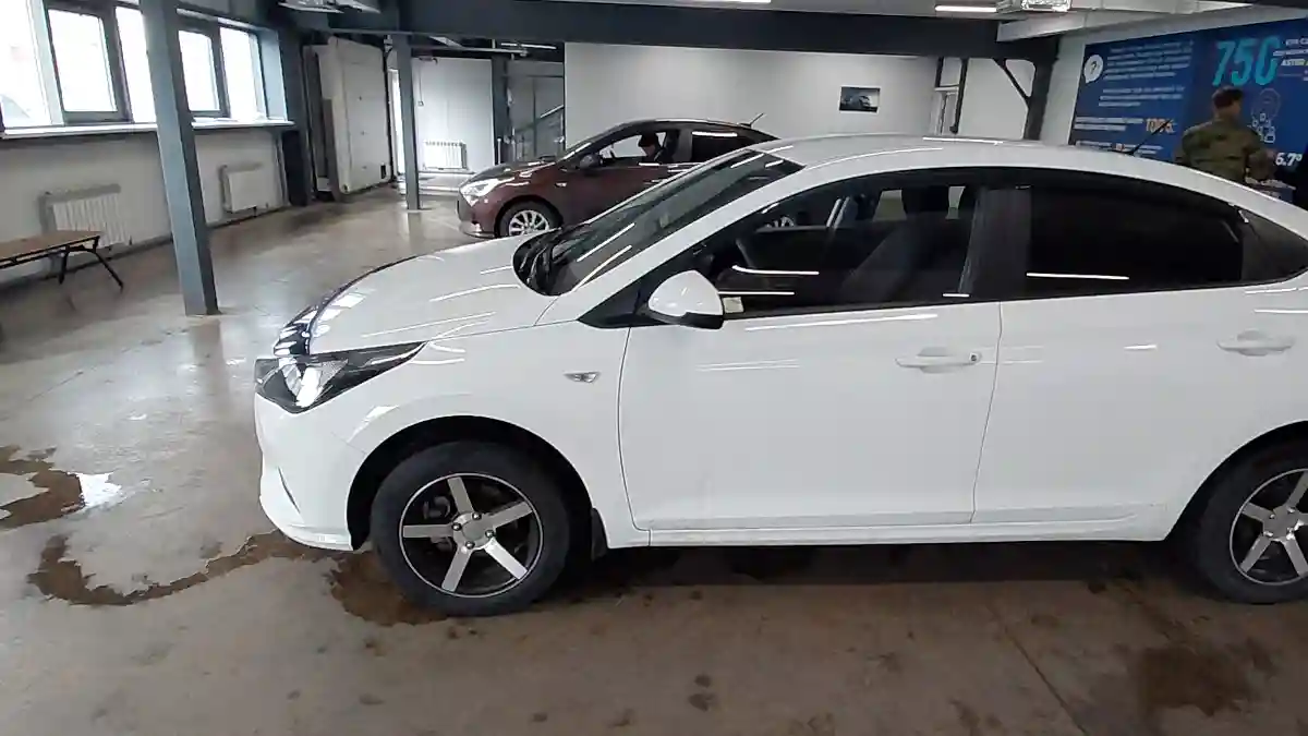 Hyundai Accent 2021 года за 5 990 000 тг. в Астана