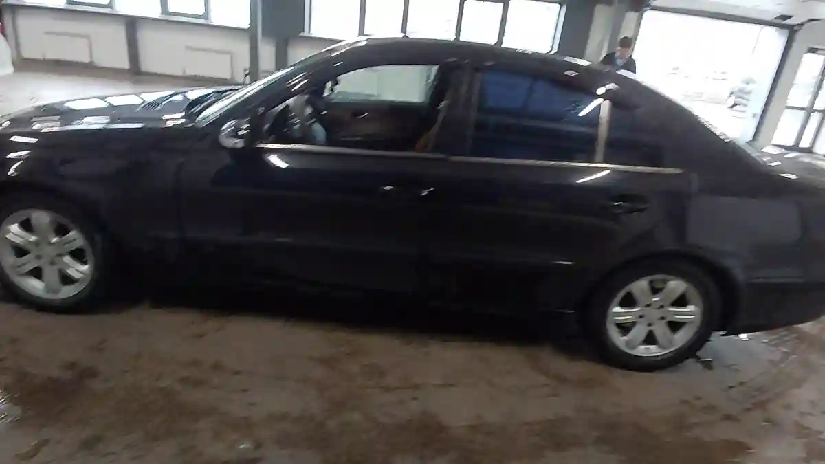 Mercedes-Benz E-Класс 2002 года за 2 500 000 тг. в Астана