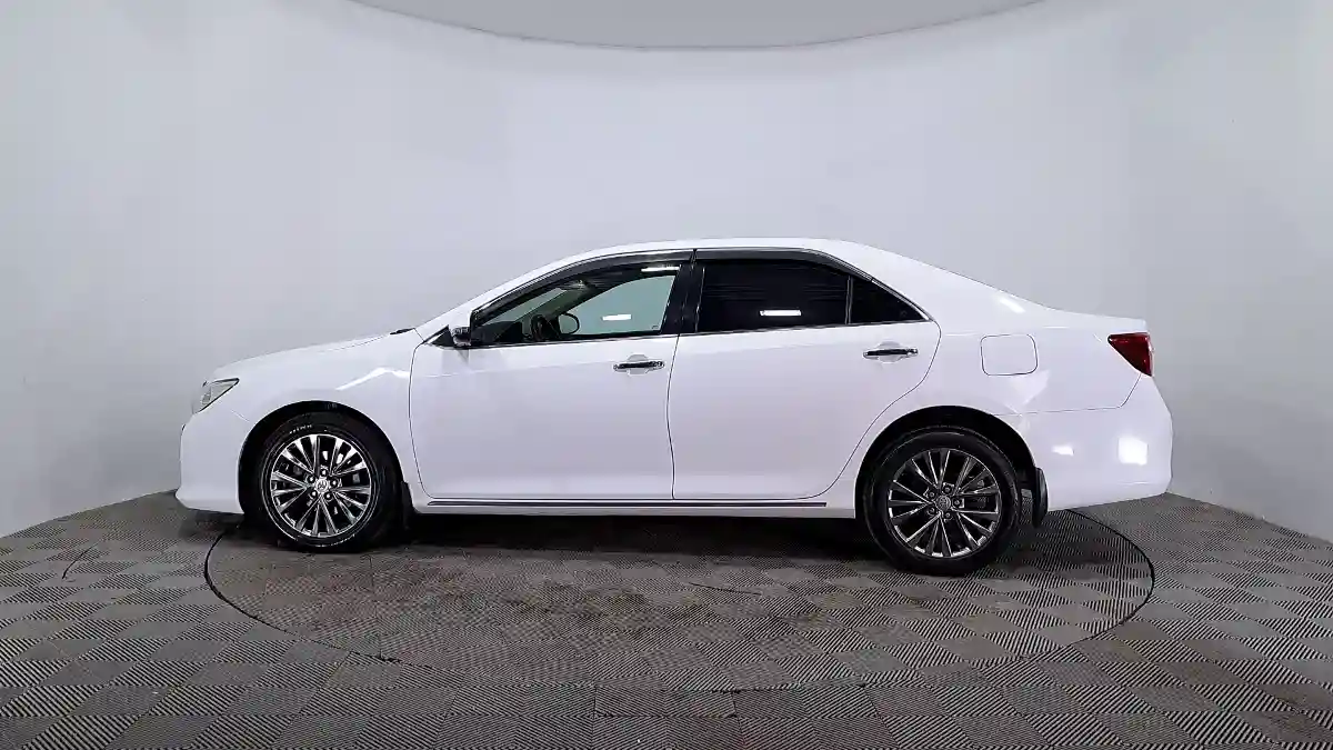 Toyota Camry 2013 года за 8 750 000 тг. в Астана
