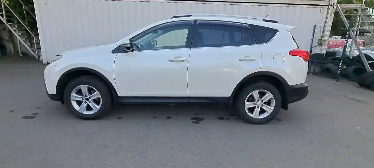 Toyota RAV4 2013 года за 9 890 000 тг. в Алматы