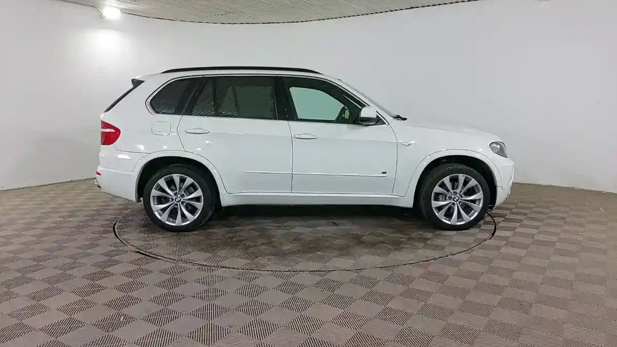 BMW X5 2010 года за 8 520 000 тг. в Шымкент