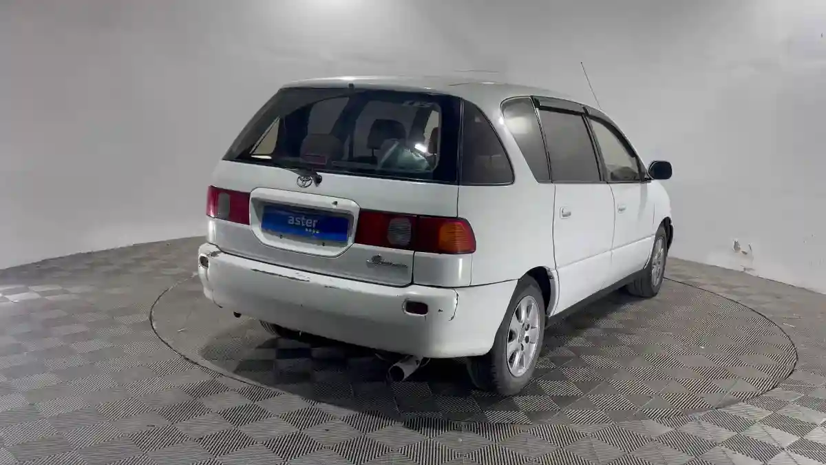 Toyota Ipsum 1997 года за 1 800 000 тг. в Павлодар